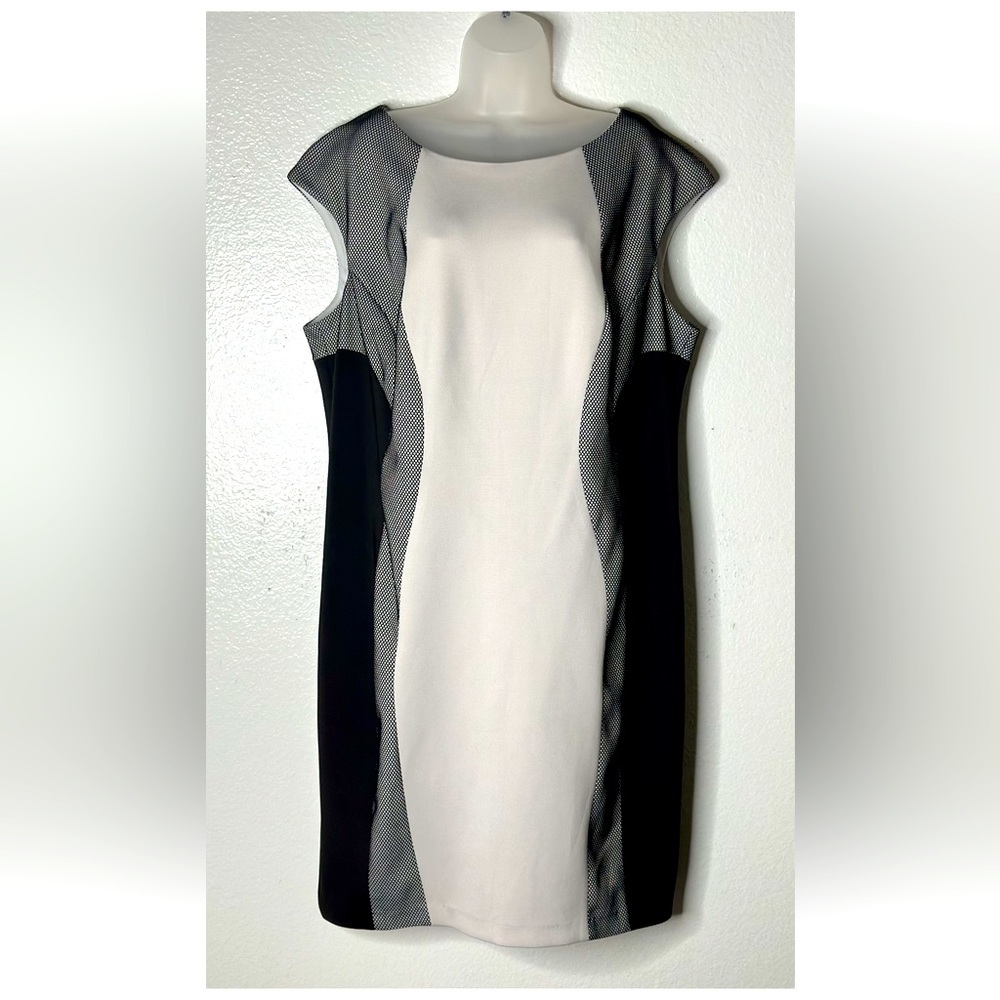 Jax, Plus, Women, Dress, Midi, Sheath, White with Black appliqués, Size 20W